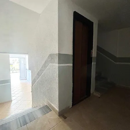 Apartment Delight 808 Golem (Tirana)
