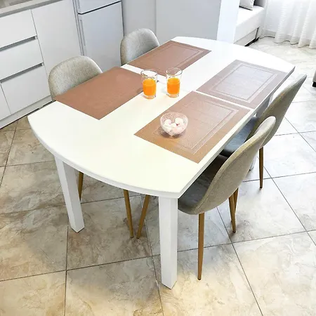 Delight 808 Apartment *