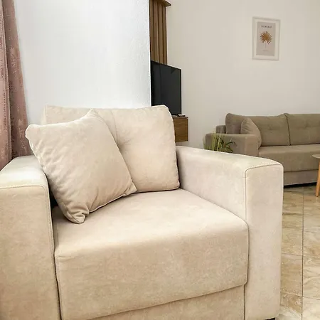 Delight 808 Apartment Golem (Tirana)